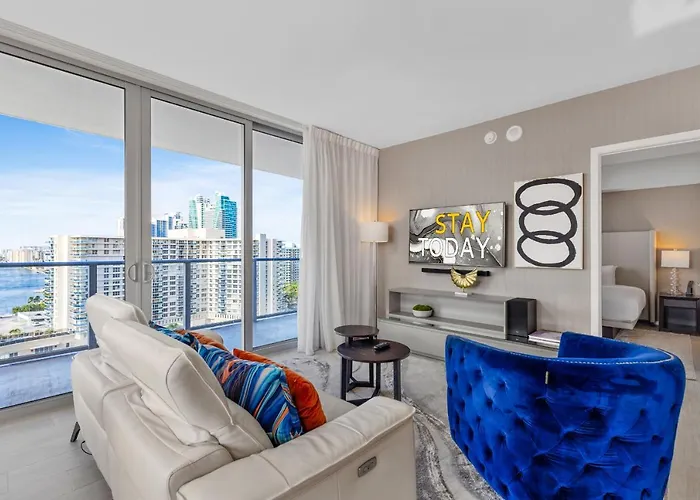 Hyde Beach House - Stunning 2Bd 2Ba - Apt - Ocean & Intercostal Views