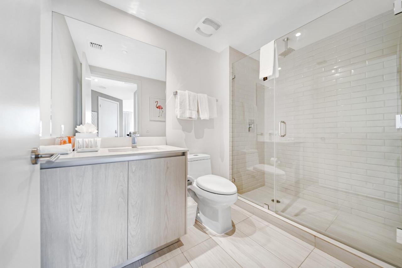 Hyde House - Stunning 2bd 2ba - - Ocean & Intercostal Views *