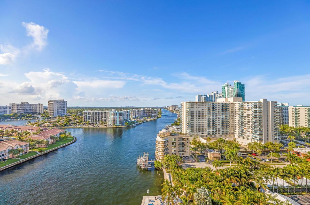 Hyde House - Stunning 2bd 2ba - - Ocean & Intercostal Views Hollywood