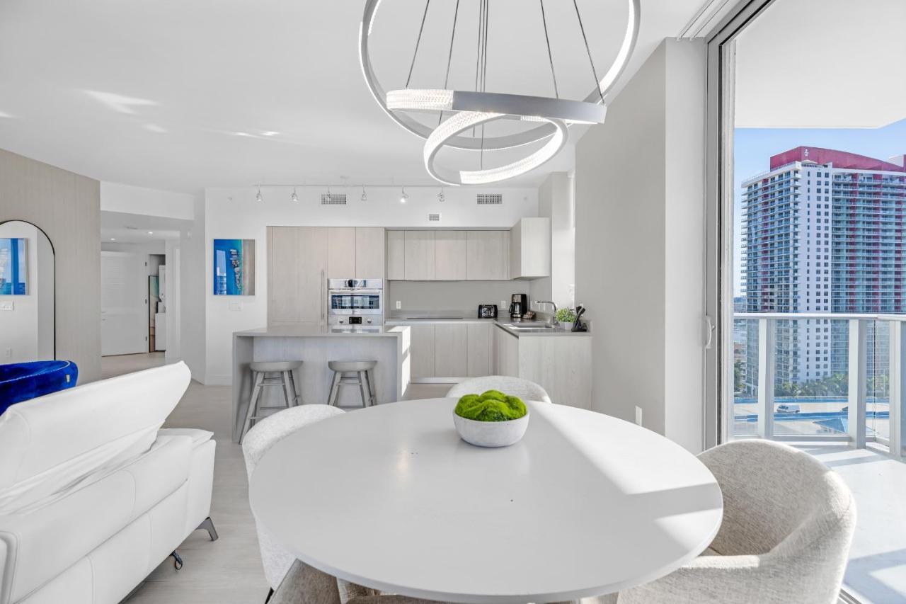 Hyde House - Stunning 2bd 2ba - - Ocean & Intercostal Views Apartment